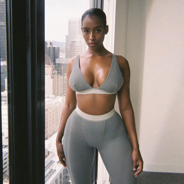 2 Pieces V Neck Bra & Leggings Set